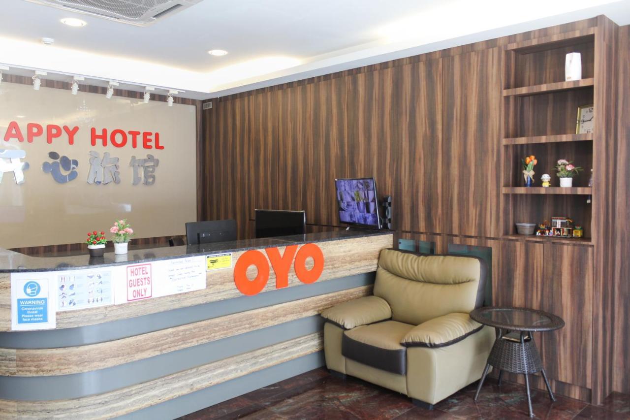 Oyo 90027 Happy Hotel Johor Bahru Luaran gambar
